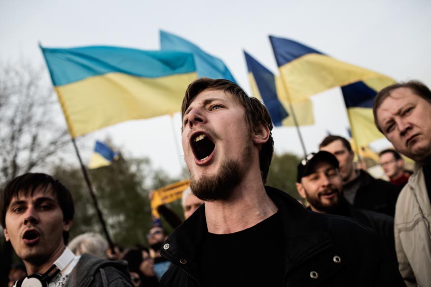 pro ukraine protest in donetsk