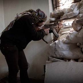 Dagens Nyheter publishes photo reportage on Kurdish front in Syria.